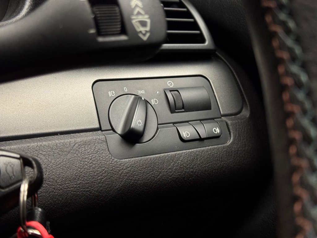 Used BMW M3 2005 for sale - 75227229: Photo 39