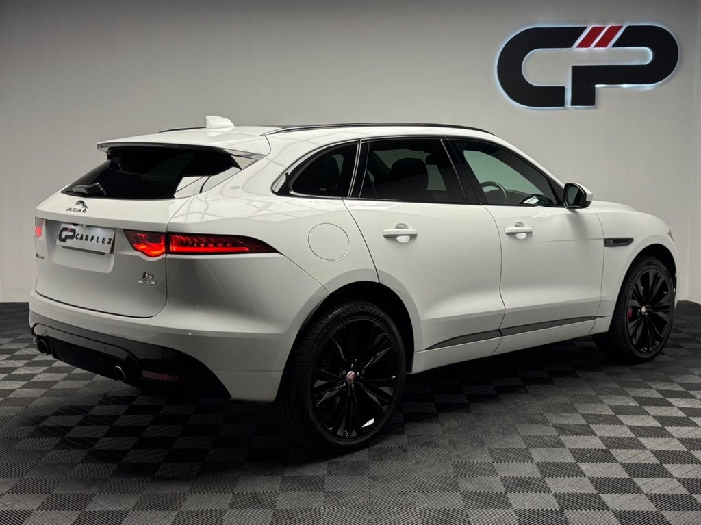 Used Jaguar F-Pace 2017 for sale - 77413480: Photo 2
