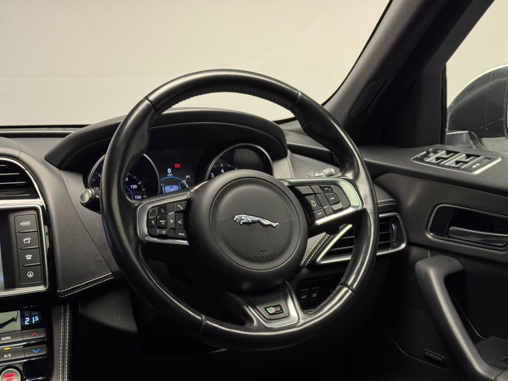 Used Jaguar F-Pace 2017 for sale - 77413480: Photo 35