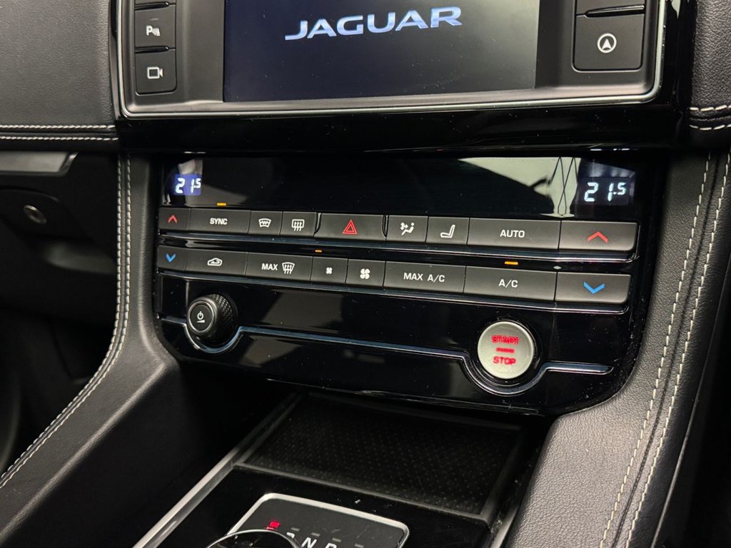 Used Jaguar F-Pace 2017 for sale - 77413480: Photo 40