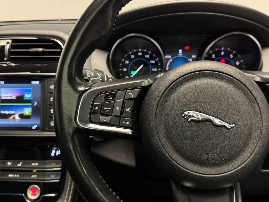 Used Jaguar F-Pace 2017 for sale - 77413480: Photo 42