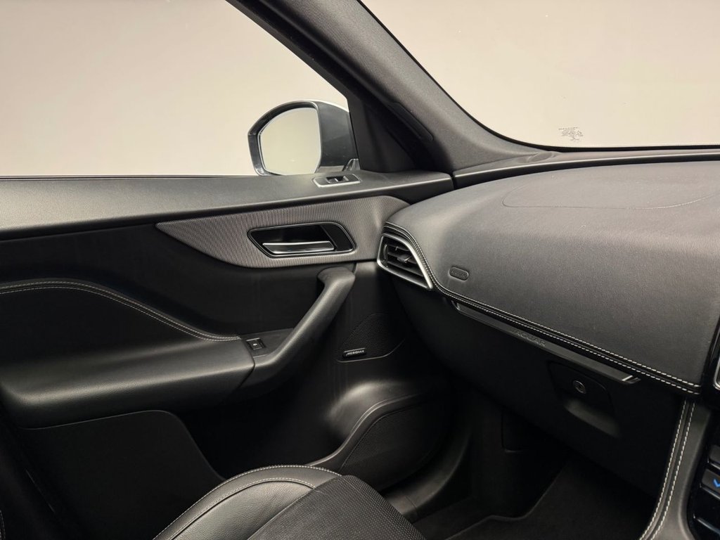 Used Jaguar F-Pace 2017 for sale - 77413480: Photo 43