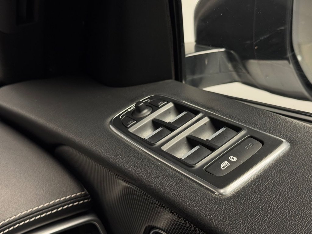 Used Jaguar F-Pace 2017 for sale - 77413480: Photo 48