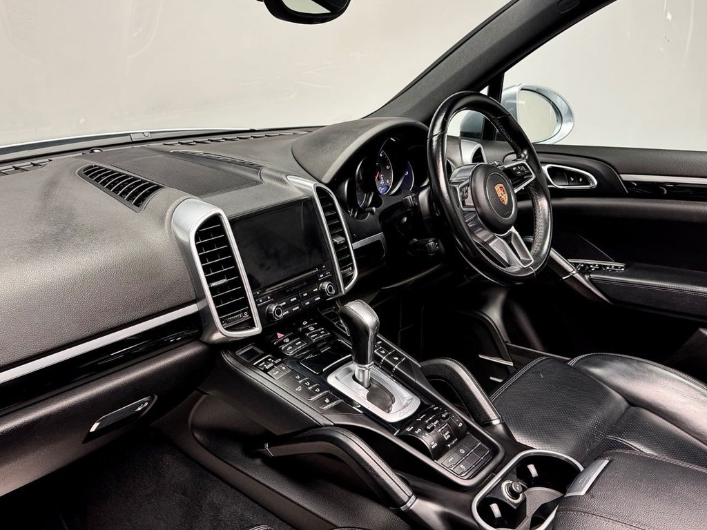 Used Porsche Cayenne 2017 for sale - 77065051: Photo 25