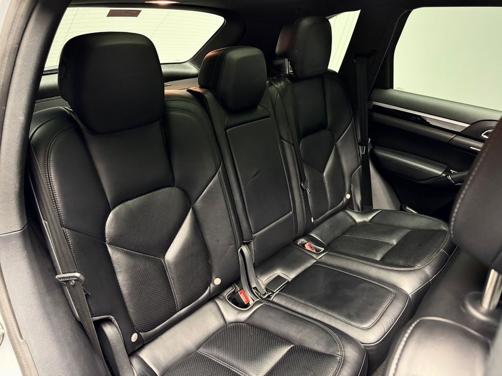 Used Porsche Cayenne 2017 for sale - 77065051: Photo 27