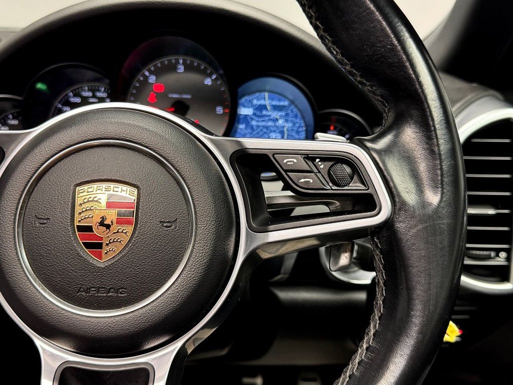 Used Porsche Cayenne 2017 for sale - 77065051: Photo 36