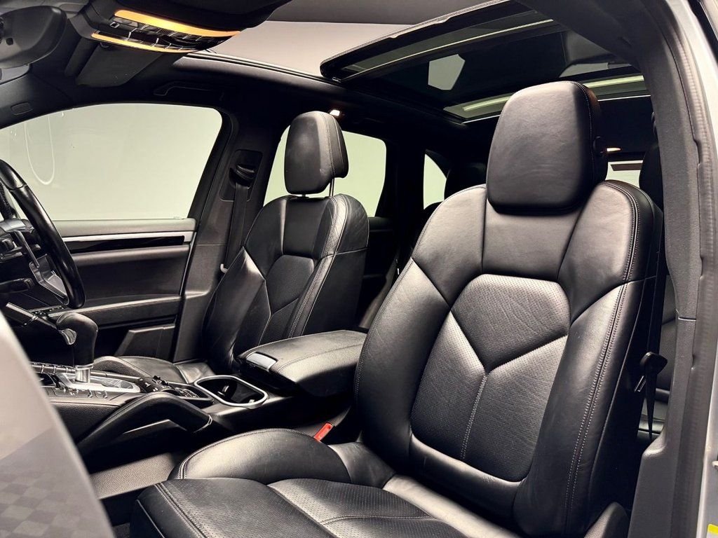 Used Porsche Cayenne 2017 for sale - 77065051: Photo 6