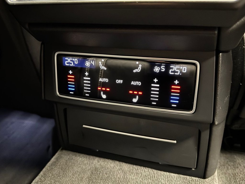 Used Lamborghini Urus 2019 for sale - 77703597: Photo 44