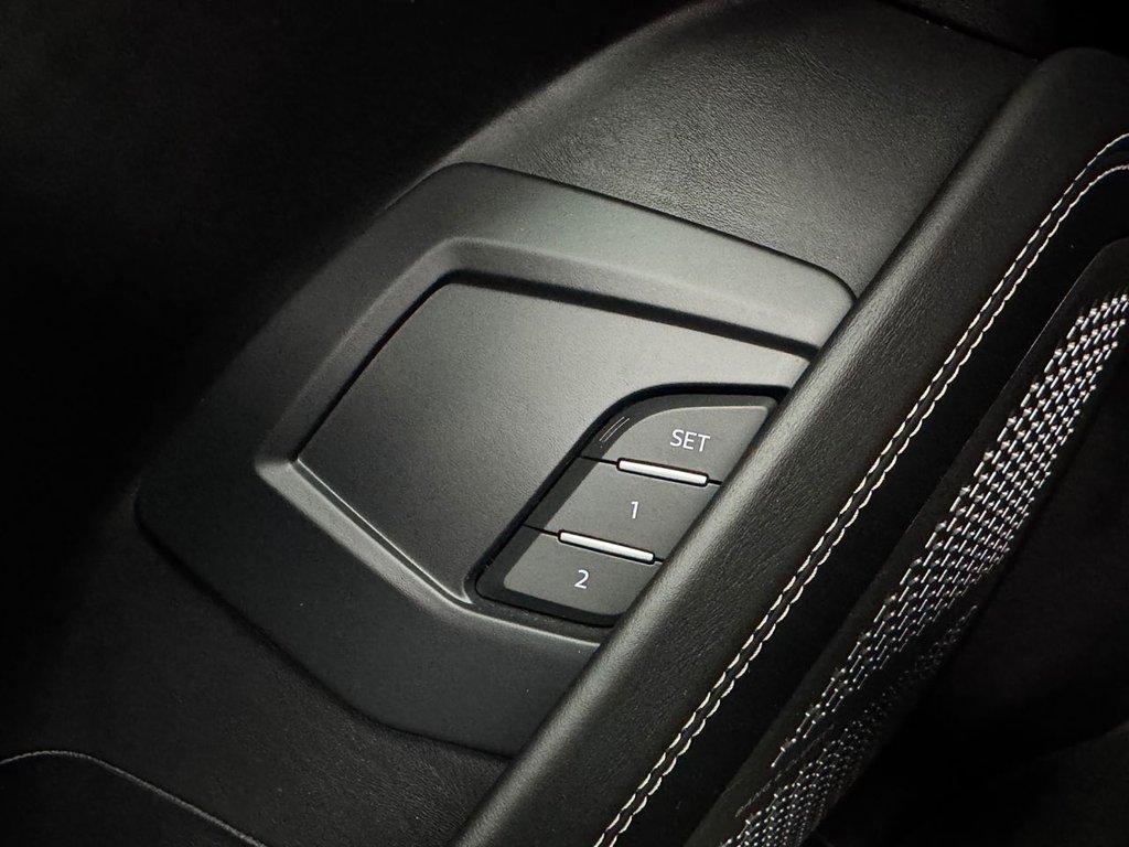 Used Lamborghini Urus 2019 for sale - 77703597: Photo 47