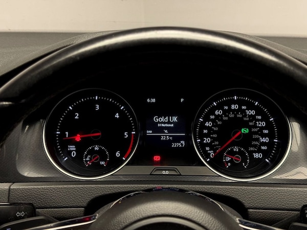 Used Volkswagen Golf 2014 for sale - 75464665: Photo 32
