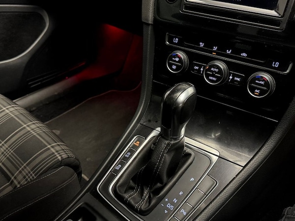 Used Volkswagen Golf 2014 for sale - 75464665: Photo 33