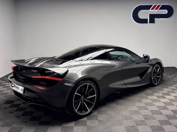 Used McLaren 720S 2018 for sale - 74996090: Photo 2