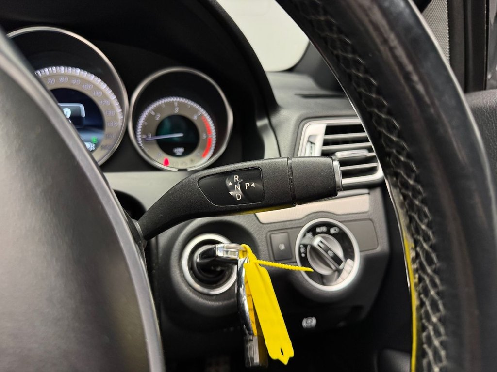 Used Mercedes-Benz E Class 2014 for sale - 76417800: Photo 45
