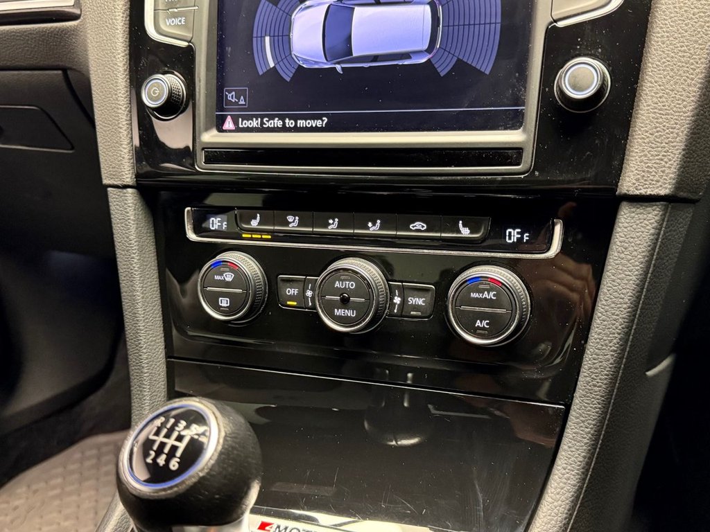 Used Volkswagen Golf 2017 for sale - 76767973: Photo 32