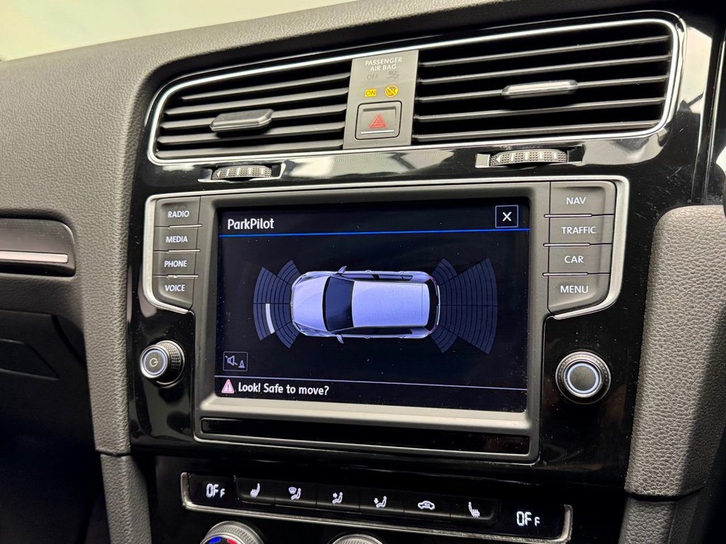 Used Volkswagen Golf 2017 for sale - 76767973: Photo 33