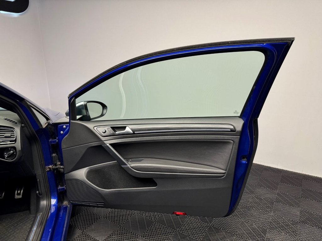 Used Volkswagen Golf 2017 for sale - 76767973: Photo 44