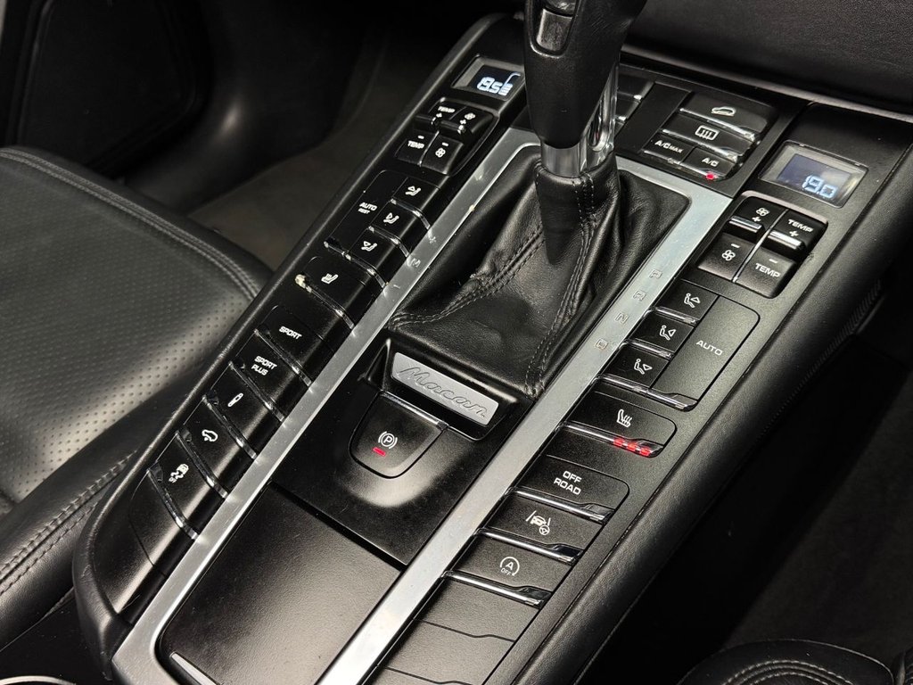 Used Porsche Macan 2015 for sale - 76547134: Photo 38