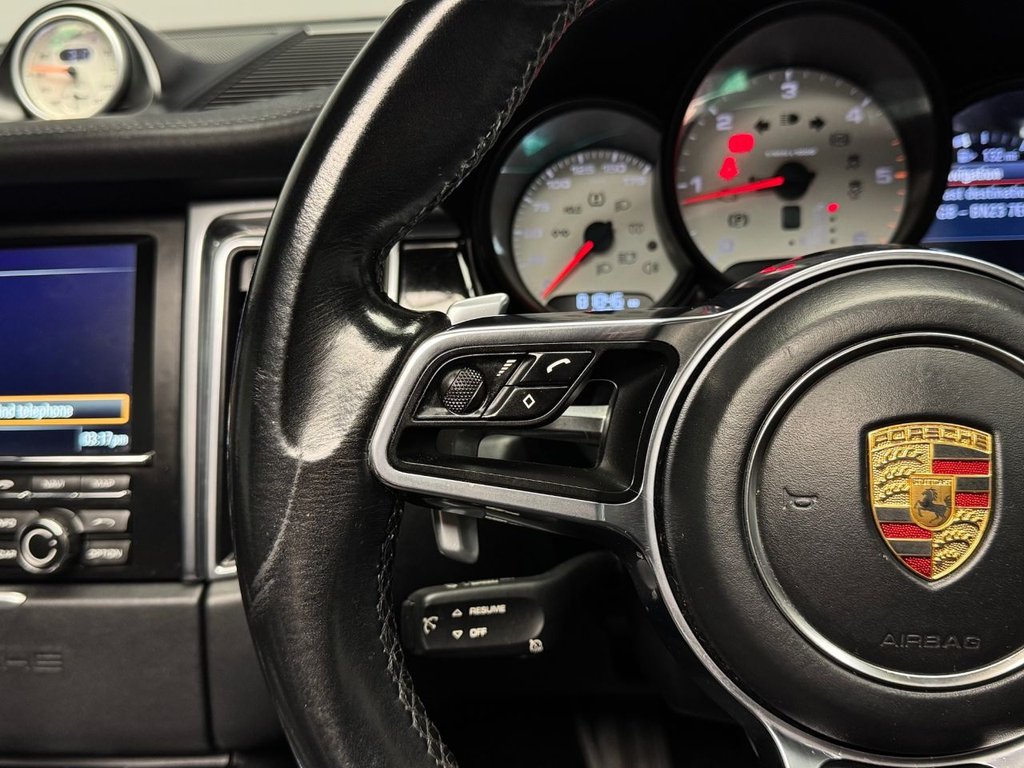 Used Porsche Macan 2015 for sale - 76547134: Photo 43