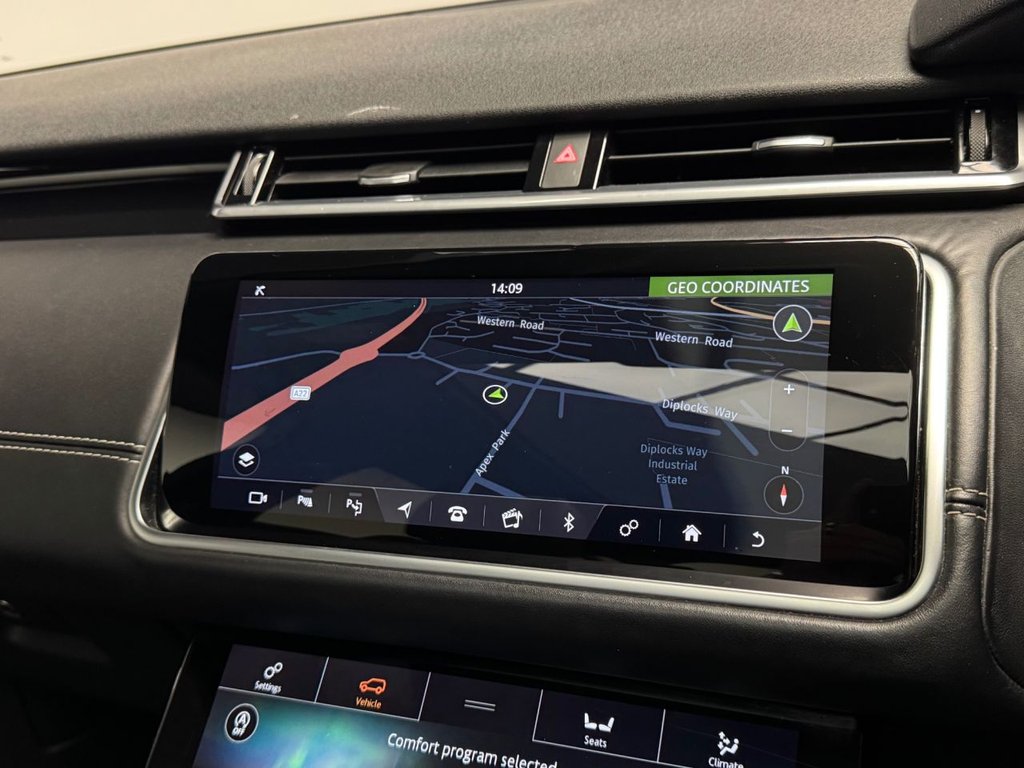 Used Land Rover Range Rover Velar 2017 for sale - 77919859: Photo 39