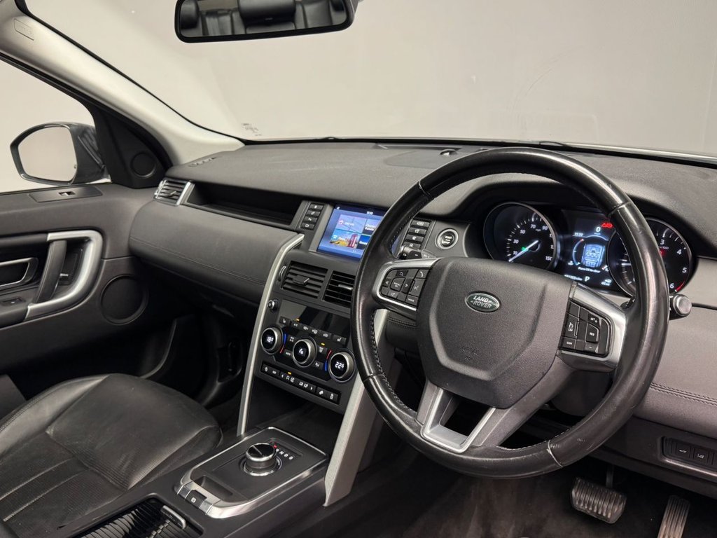 Used Land Rover Discovery Sport 2018 for sale - 77764804: Photo 3
