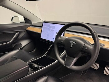 Used Tesla Model 3 2020 for sale - 77905624: Photo