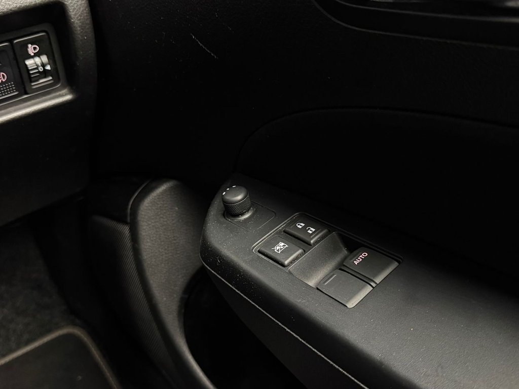 Used Suzuki Swift 2015 for sale - 76474600: Photo 40