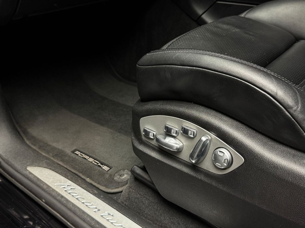 Used Porsche Macan 2017 for sale - 76927533: Photo 28