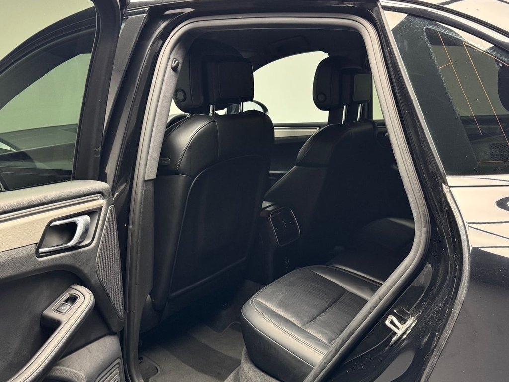 Used Porsche Macan 2017 for sale - 76927533: Photo 48