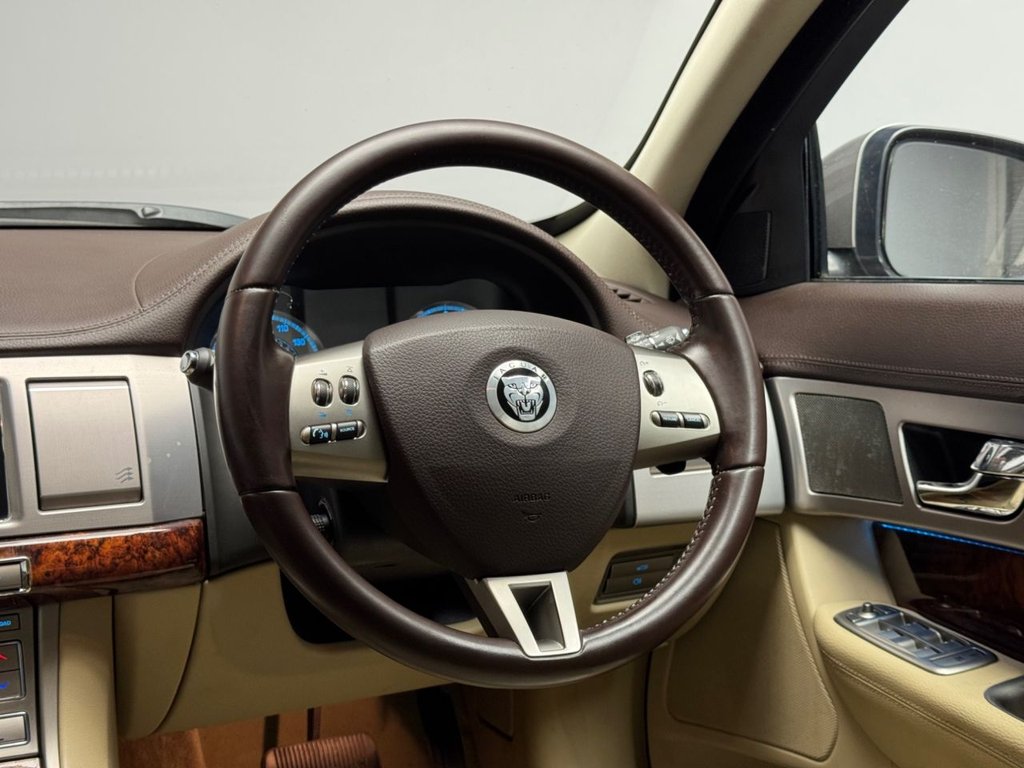 Used Jaguar XF 2009 for sale - 77966640: Photo 27
