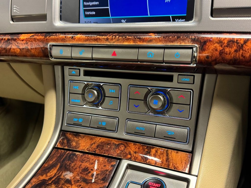 Used Jaguar XF 2009 for sale - 77966640: Photo 36