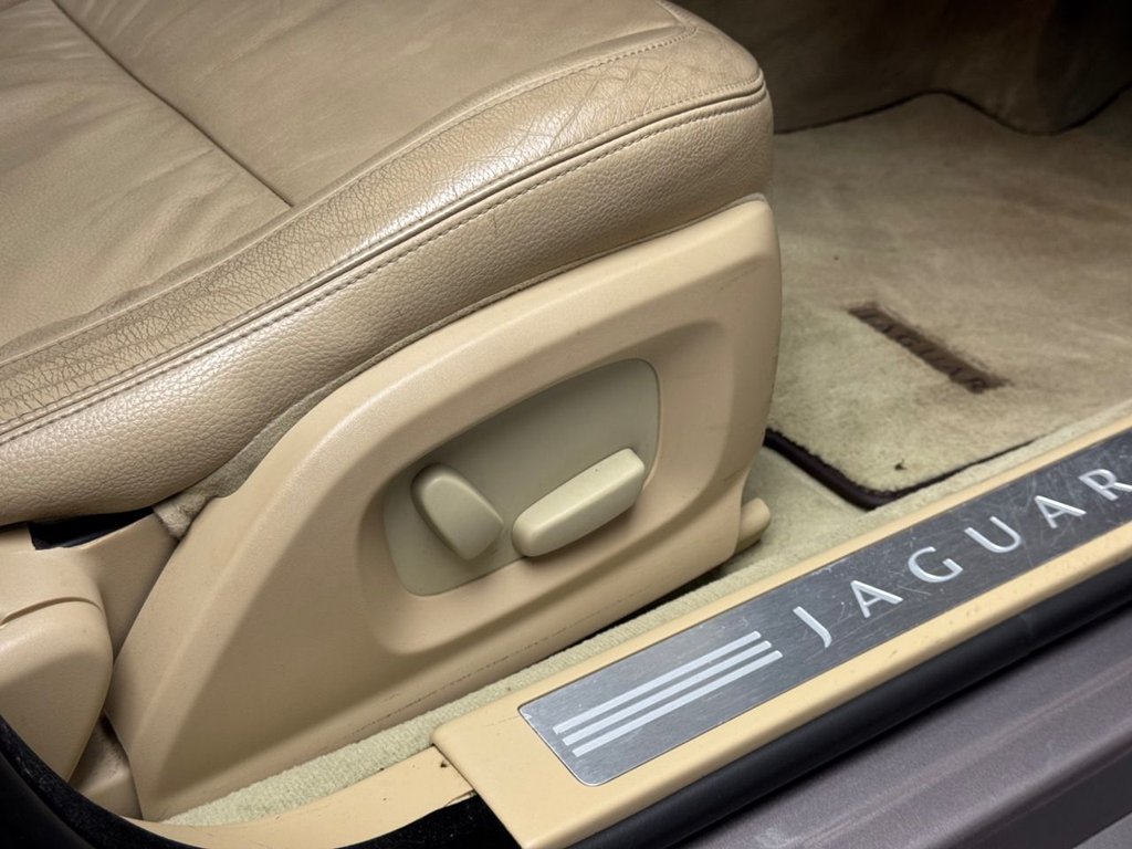 Used Jaguar XF 2009 for sale - 77966640: Photo 39