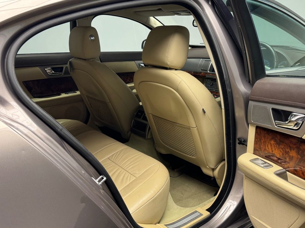 Used Jaguar XF 2009 for sale - 77966640: Photo 40