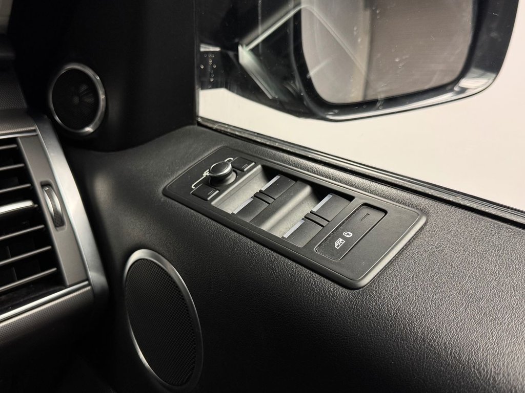Used Land Rover Range Rover Sport 2018 for sale - 76528720: Photo 50