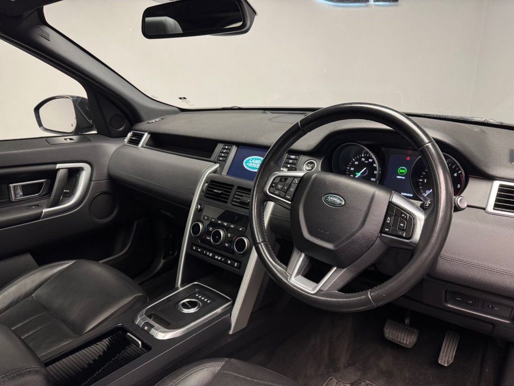 Used Land Rover Discovery Sport 2018 for sale - 77820610: Photo 3