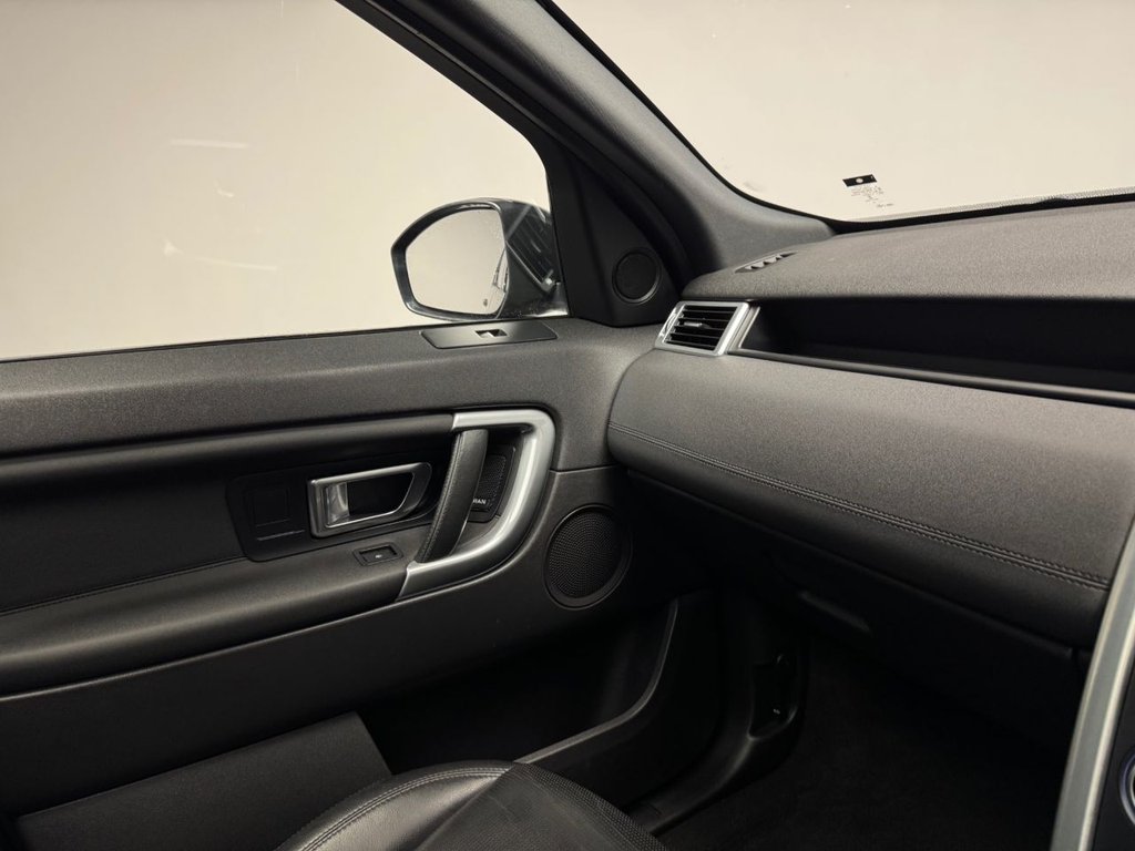 Used Land Rover Discovery Sport 2018 for sale - 77820610: Photo 40