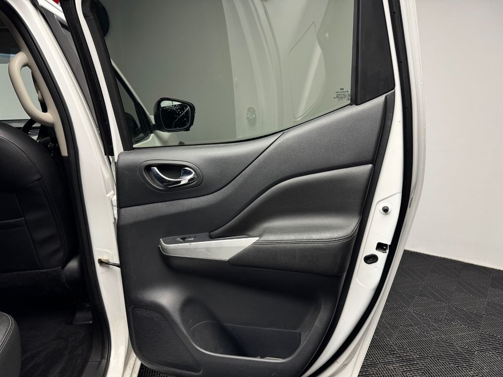 Used Nissan Navara 2021 for sale - 76274061: Photo 44