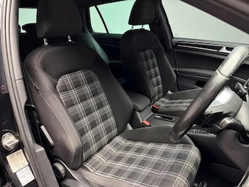 Used Volkswagen Golf 2016 for sale - 75727283: Photo