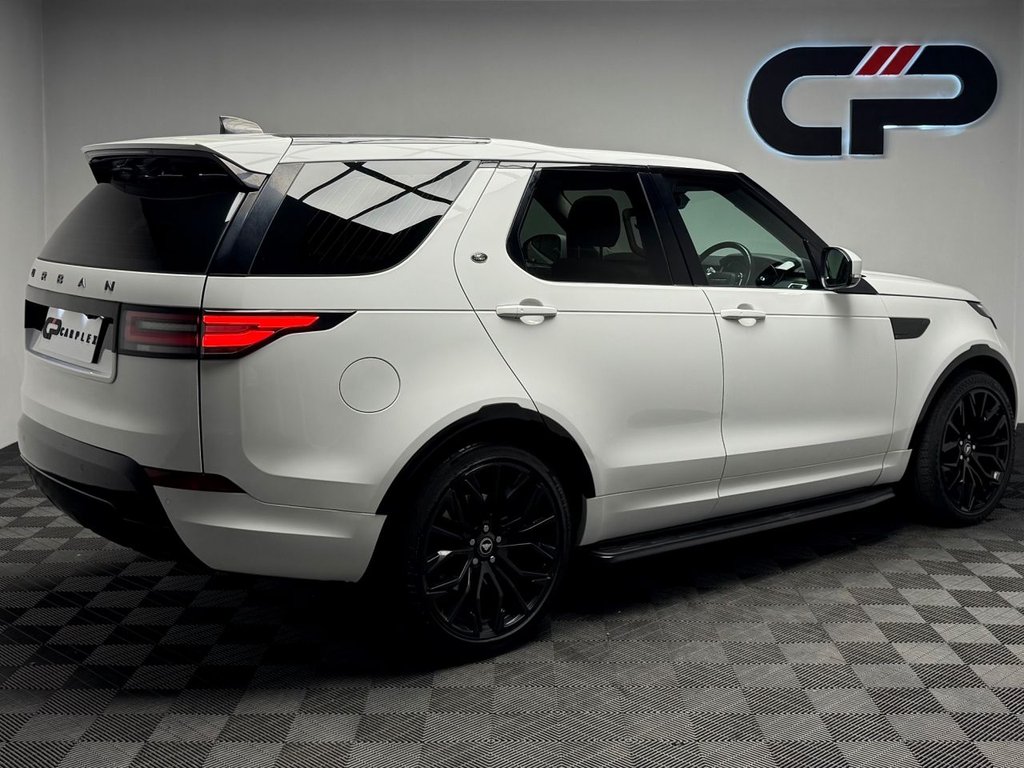 Used Land Rover Discovery 2017 for sale - 76685920: Photo 2