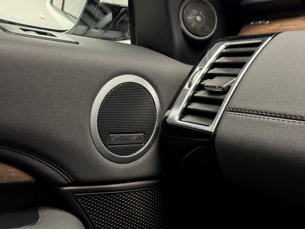 Used Land Rover Discovery 2017 for sale - 76685920: Photo 37