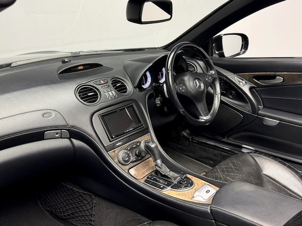 Used Mercedes-Benz SL 2010 for sale - 75610491: Photo 25