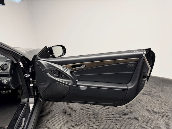 Used Mercedes-Benz SL 2010 for sale - 75610491: Photo 28