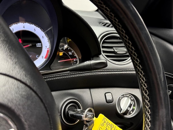 Used Mercedes-Benz SL 2010 for sale - 75610491: Photo 41