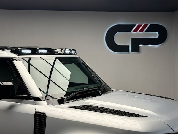 Used Land Rover Defender 2023 for sale - 75462299: Photo 23