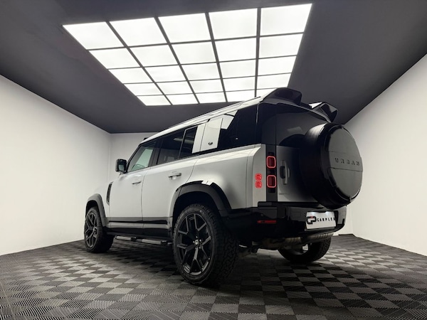 Used Land Rover Defender 2023 for sale - 75462299: Photo 28