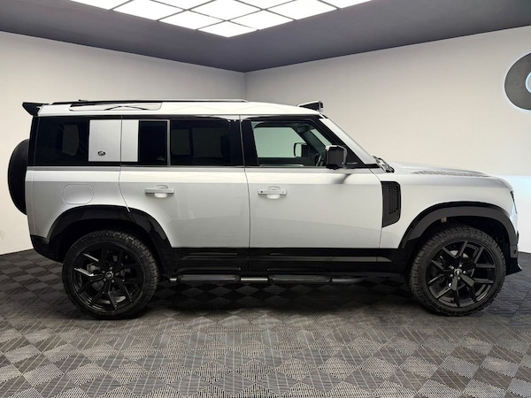 Used Land Rover Defender 2023 for sale - 75462299: Photo 35