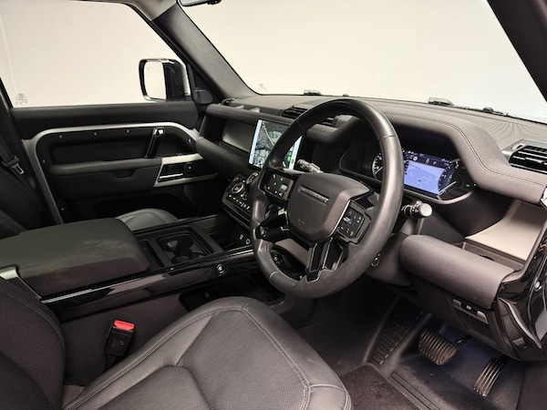 Used Land Rover Defender 2023 for sale - 75462299: Photo 3