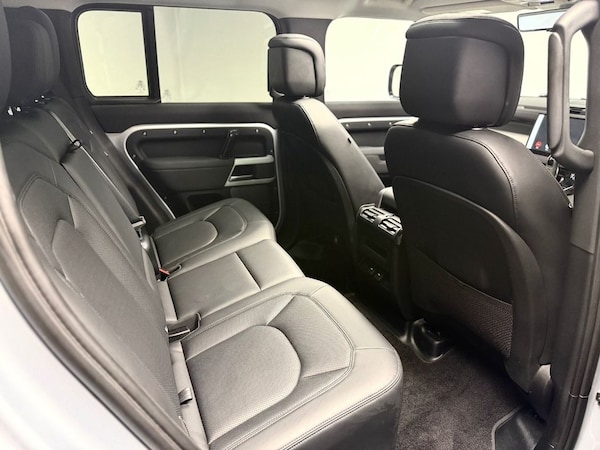 Used Land Rover Defender 2023 for sale - 75462299: Photo 49