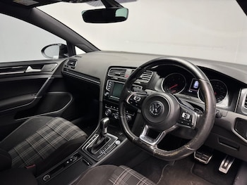 Used Volkswagen Golf 2016 for sale - 79422156: Photo