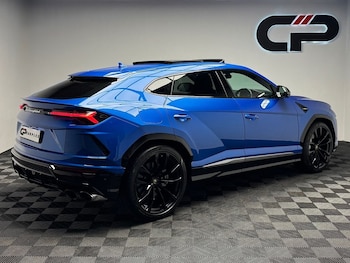 Used Lamborghini Urus 2019 for sale - 77014235: Photo