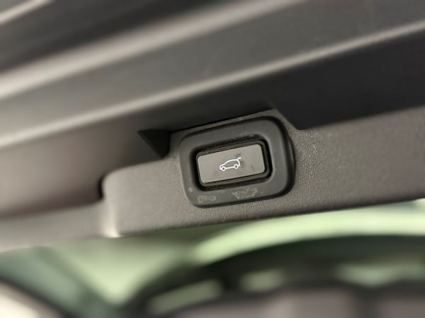 Used Land Rover Discovery 2021 for sale - 75462216: Photo 40